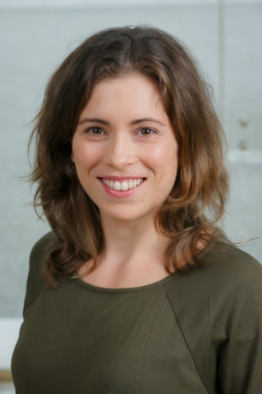 Dr.  Susanne Hanger-Kopp